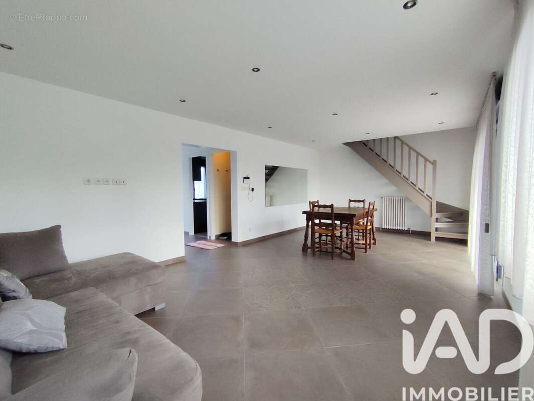 Photo 8 - Maison à SAINT-JEAN-DE-LA-RUELLE