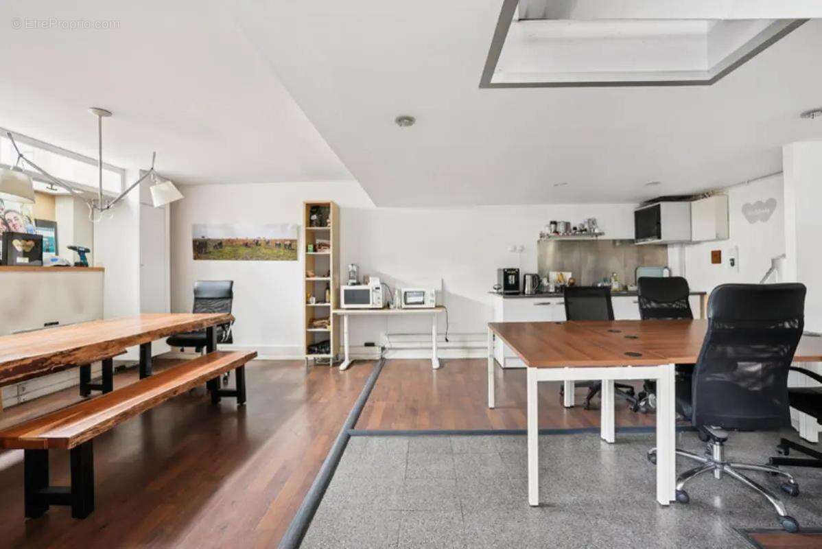 Commerce à ISSY-LES-MOULINEAUX