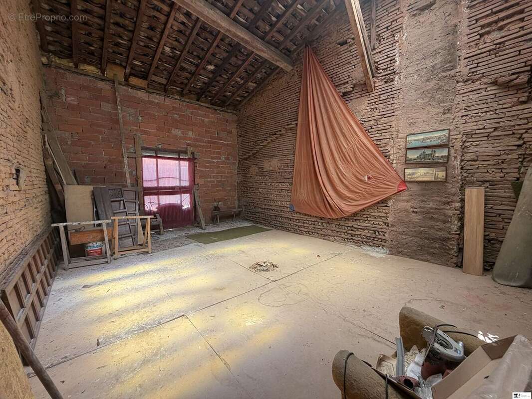 Maison 235 m² à Montesquieu-Volvestre  - photo 9