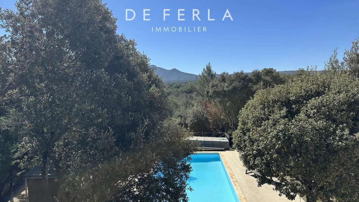 Maison à PEYROLLES-EN-PROVENCE