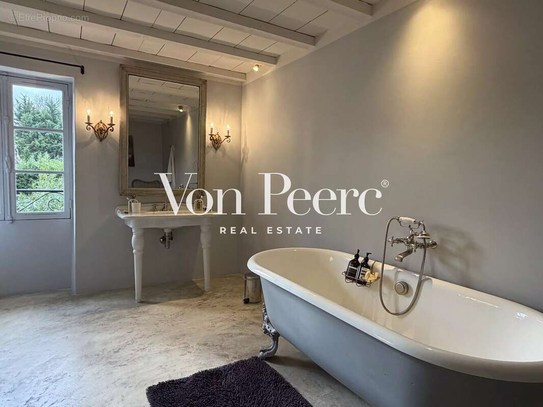 Maison à SAINT-REMY-DE-PROVENCE