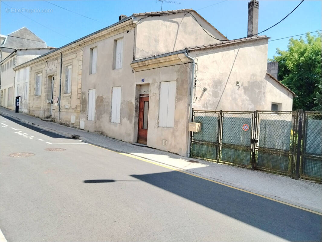 Appartement à COUTRAS
