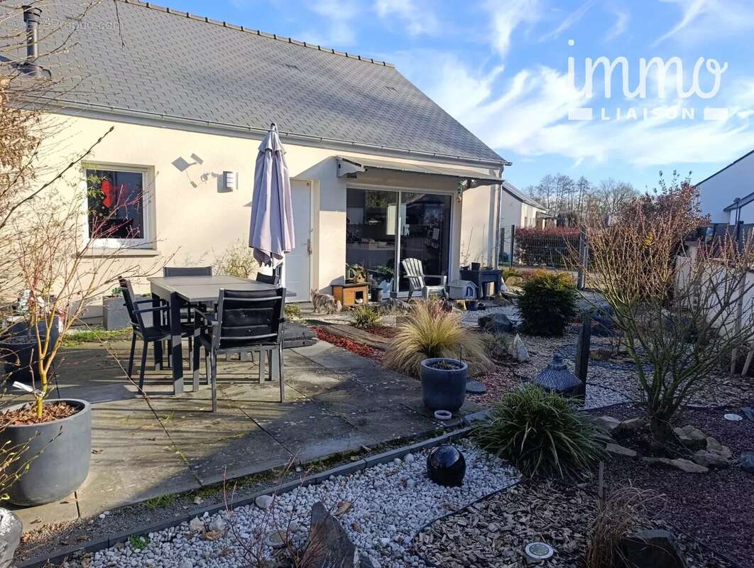 Maison à LA CHAPELLE-BOUEXIC