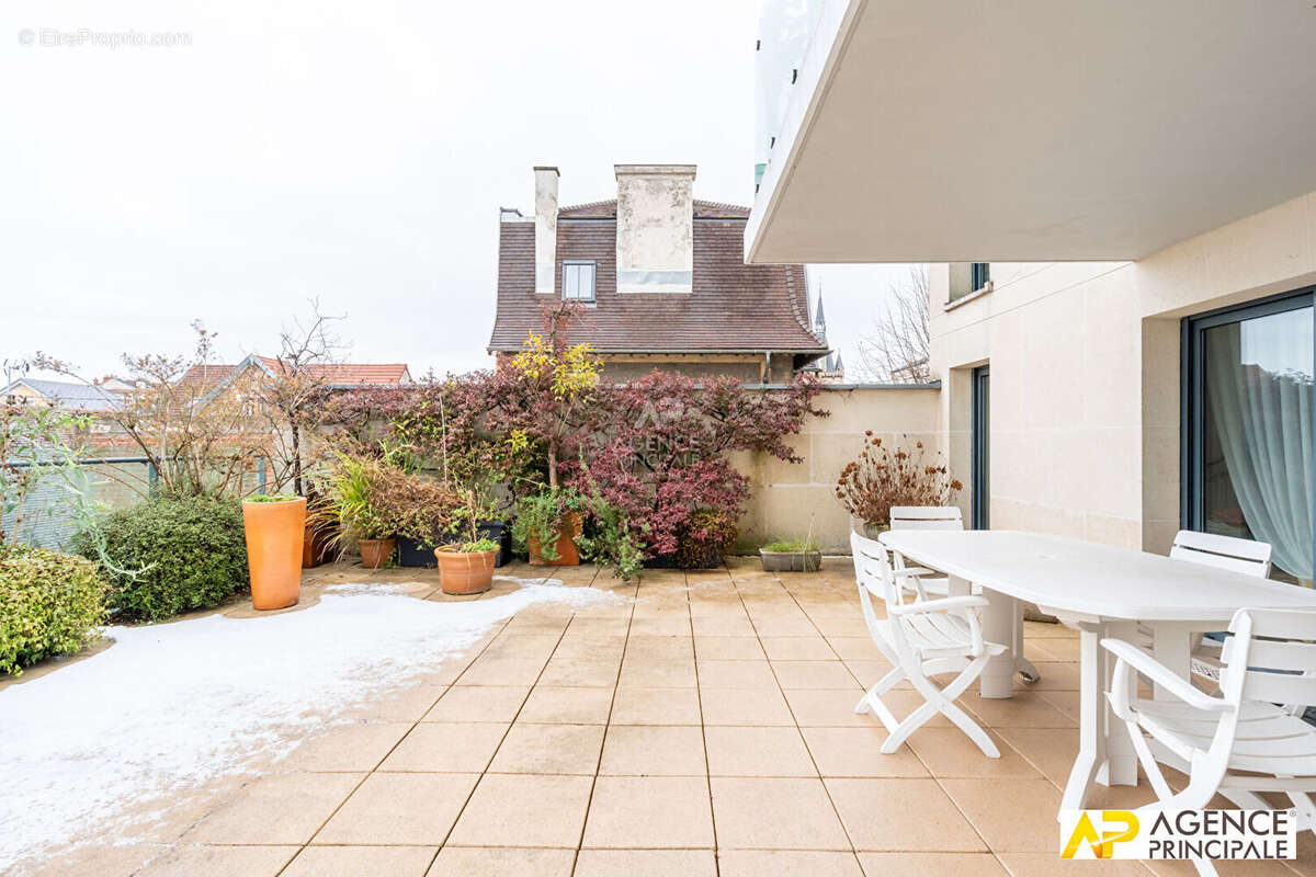 Appartement à MAISONS-LAFFITTE