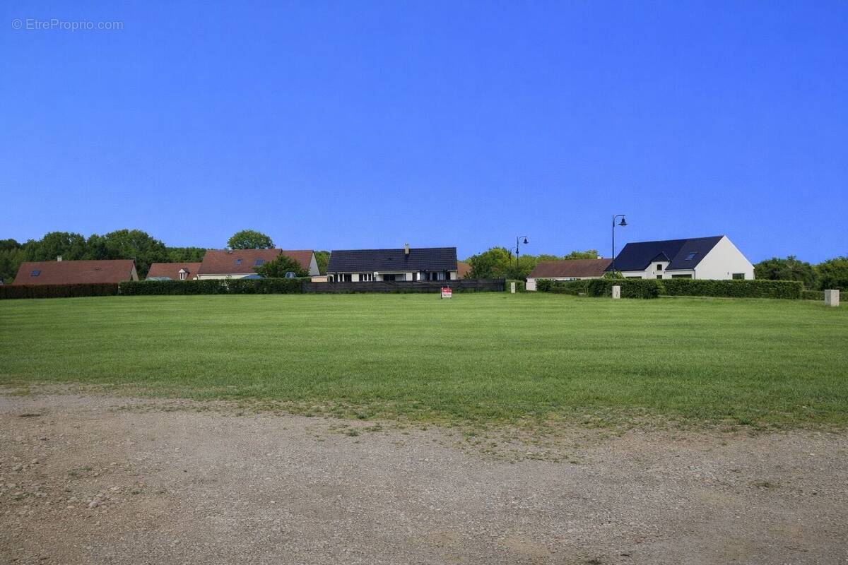 Terrain à BRICONVILLE