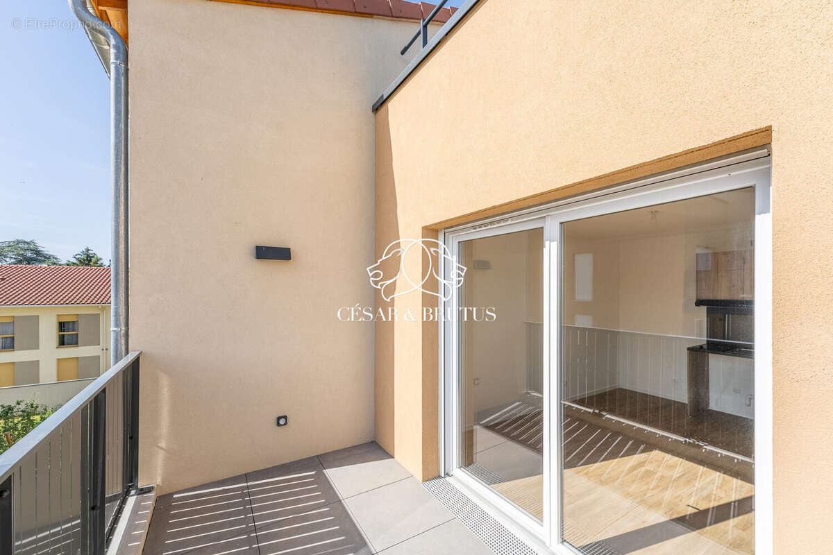 Appartement 41 m² à Rillieux-La-Pape  - photo 2