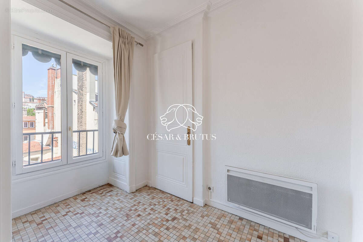 Appartement à LYON-1E