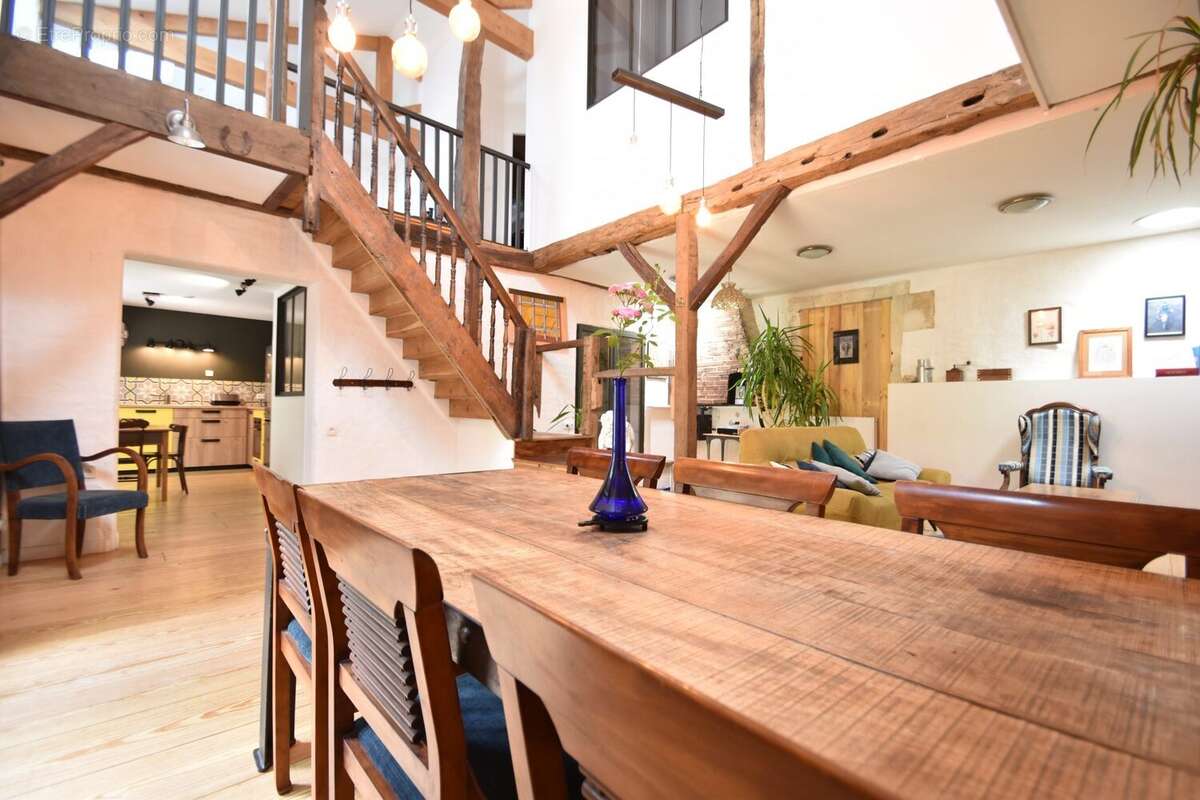 Maison à TONNAY-CHARENTE