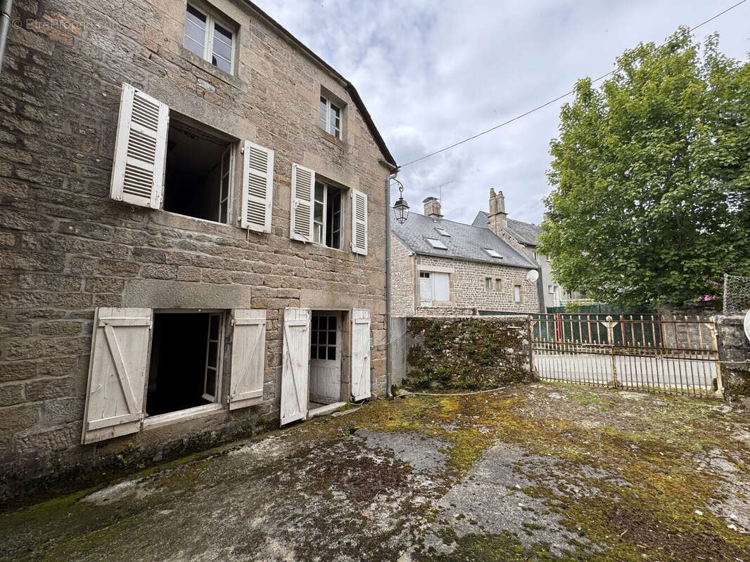 Photo 2 - Maison à TARNAC