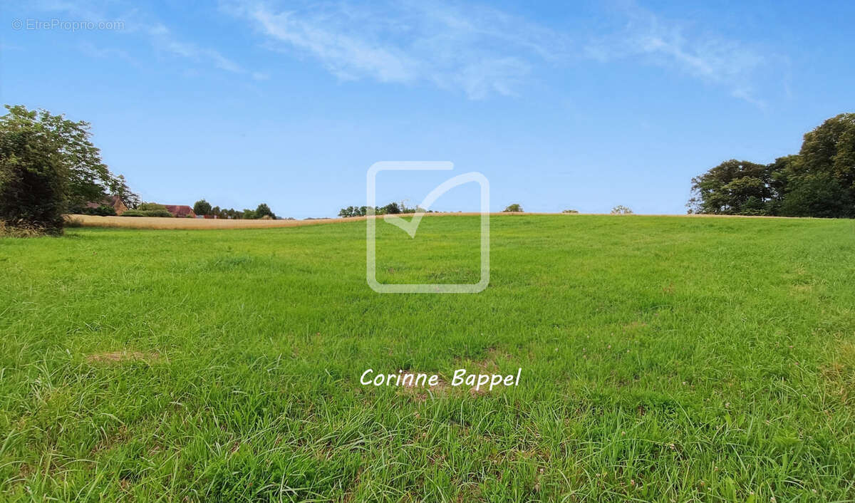 Terrain à SAINT-SULPICE-D'EXCIDEUIL