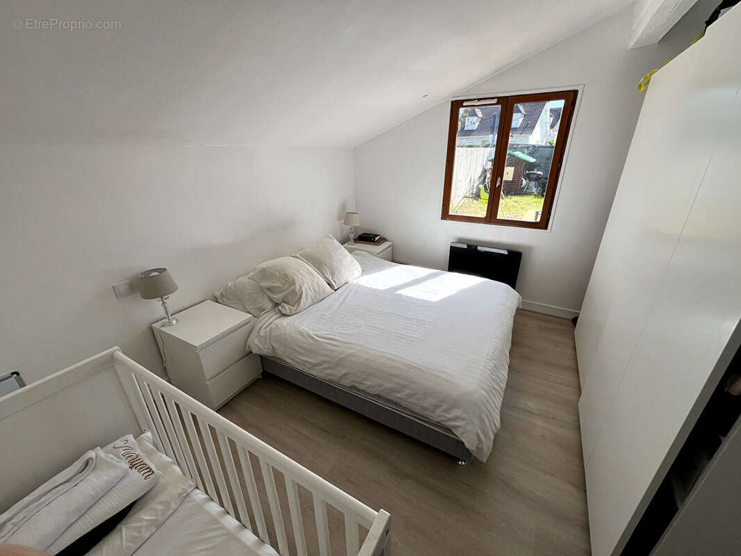 Appartement à LES MUREAUX
