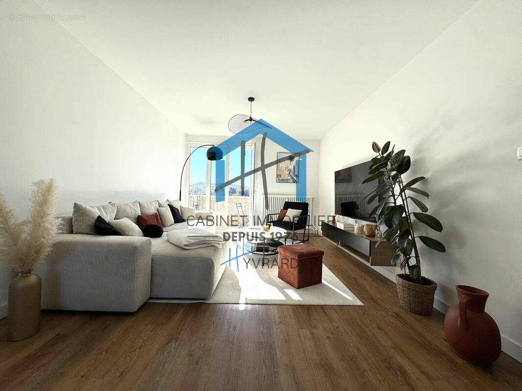 Appartement à LA TALAUDIERE