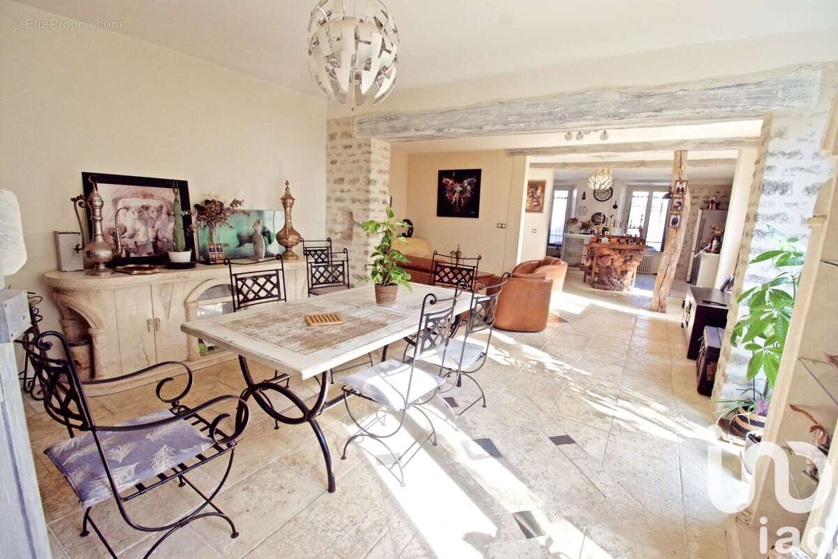 Maison 265 m² à Thignonville  - photo 3