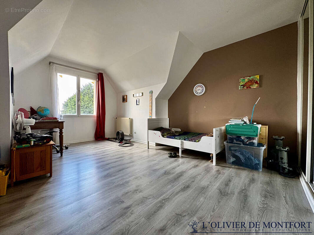 Maison à MONTFORT-L'AMAURY