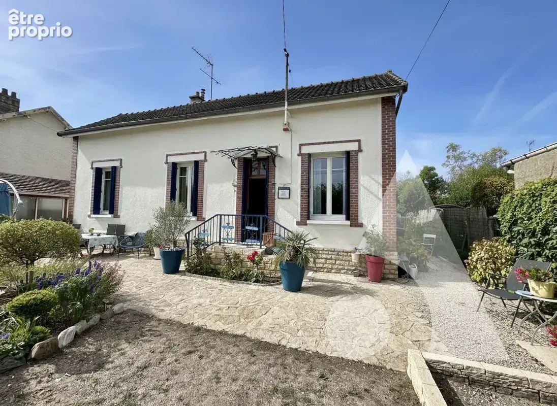 Photo Maison à Saint-Andre-Les-Vergers au prix de 275 000€