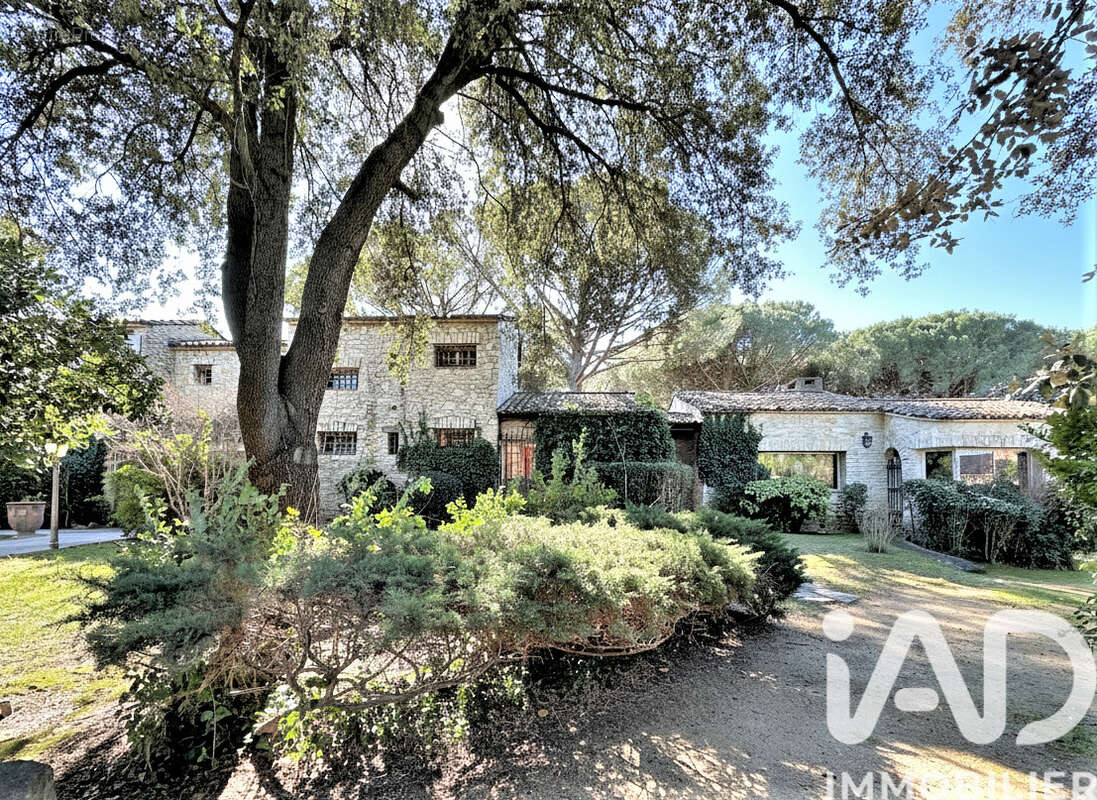 Photo 2 - Maison à UZES