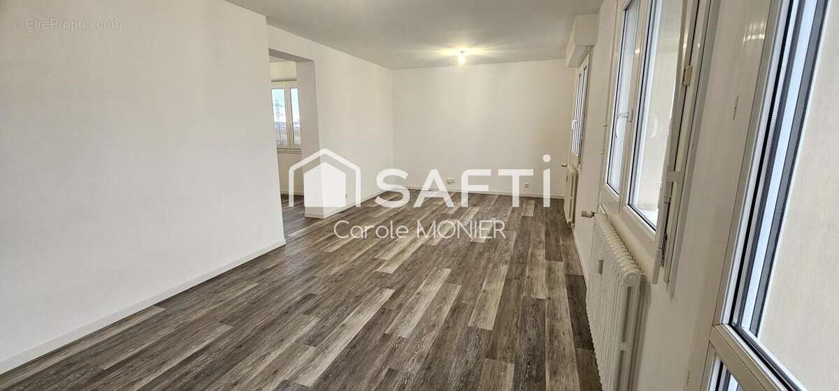 Photo 2 - Appartement à MONDEVILLE