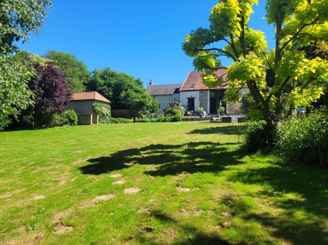 Maison à PREVERANGES