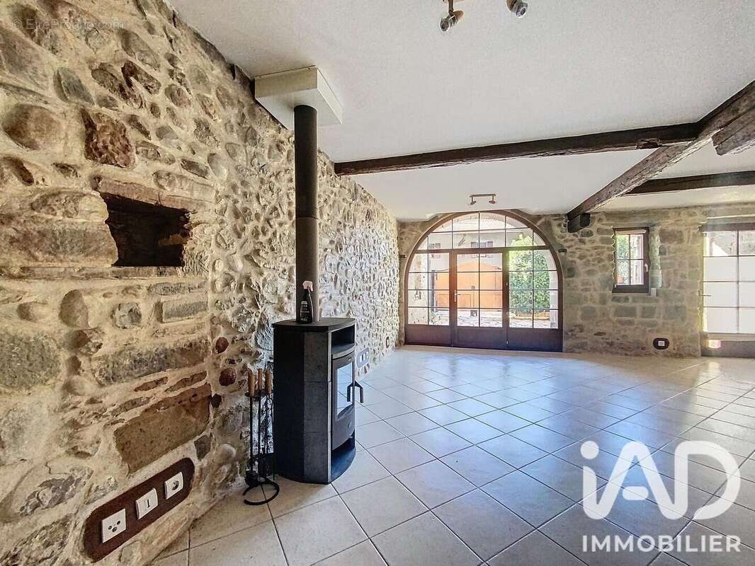 Photo 2 - Maison à VIRY