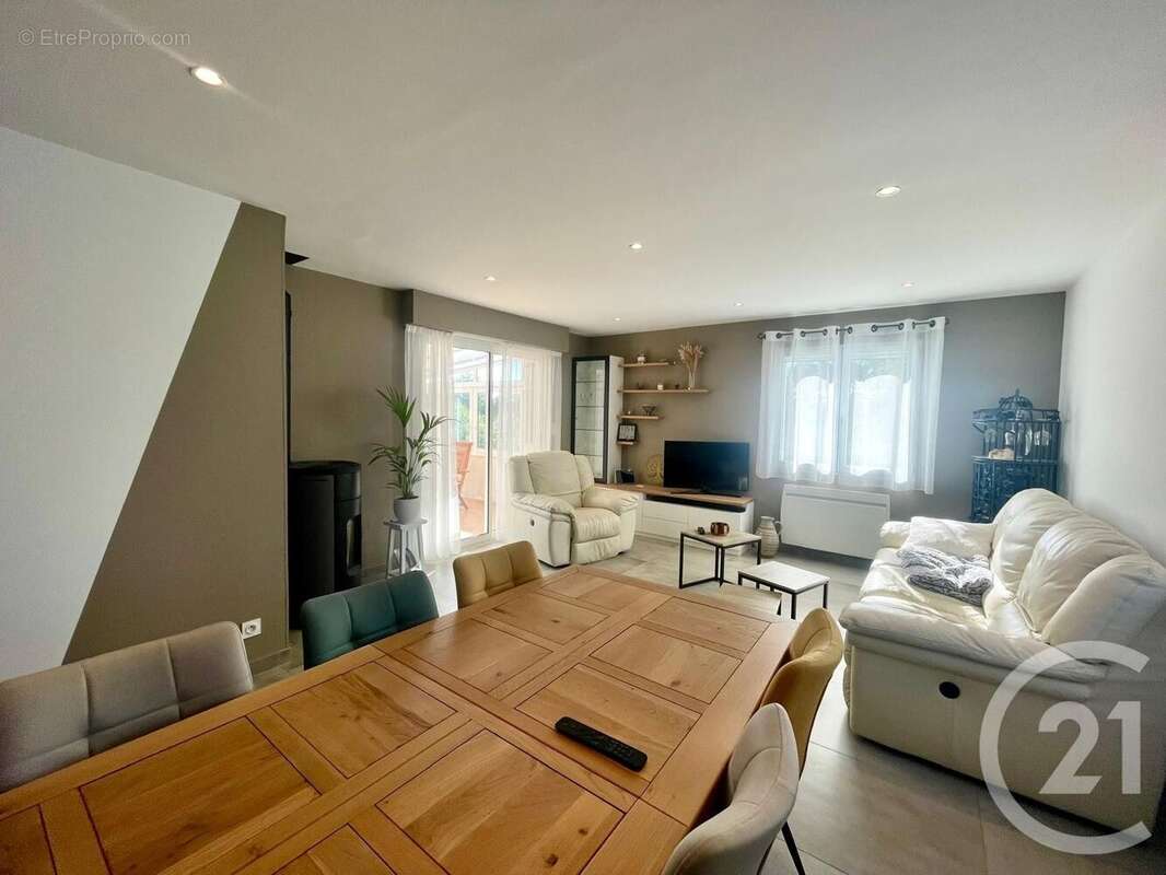 Maison à SAINTE-FOY