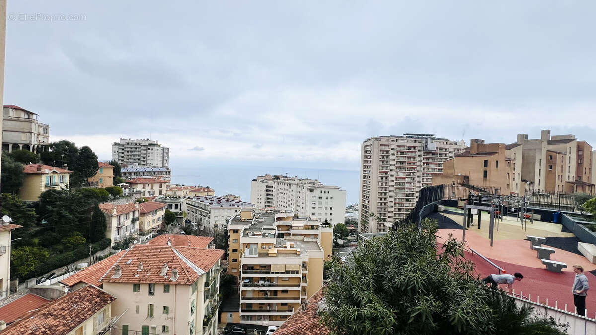 Appartement à BEAUSOLEIL