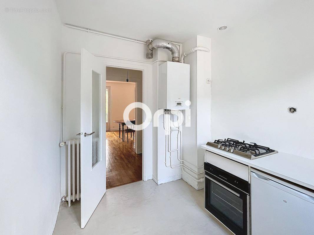 Appartement À Vendre - photo 2
