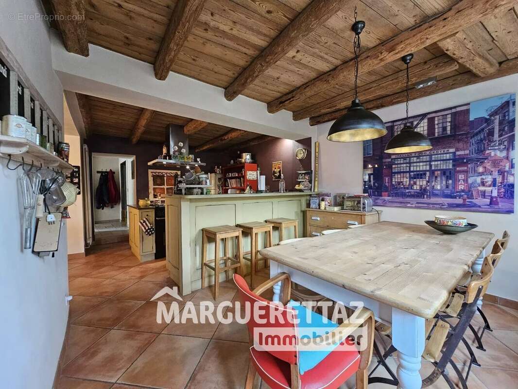 Maison à SAINT-JEOIRE