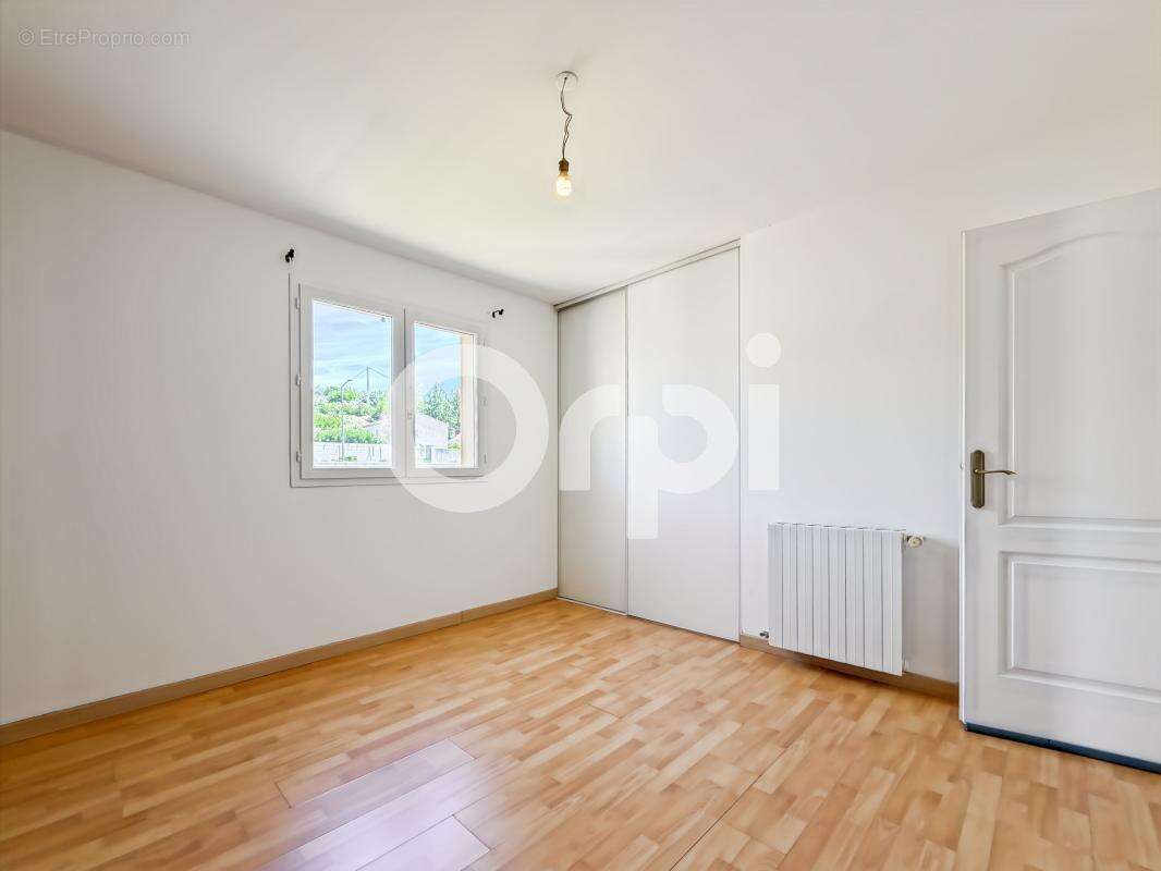 VENTE d'une maison F4 (101,2 m²) à RUOMS sur un terrain de 1125m² - photo 13