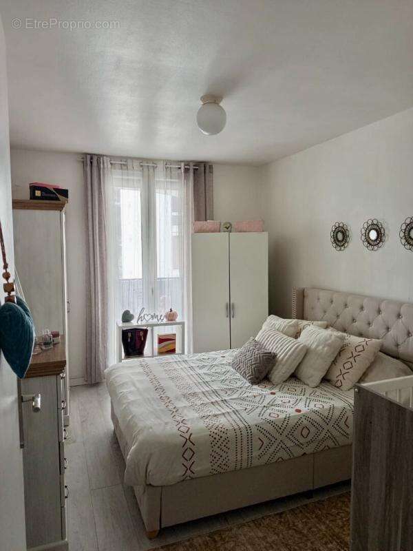 Magnifique appartement spacieux T5 de 83 m² au second étage sans ascenseur avec balcon et cave - photo 10