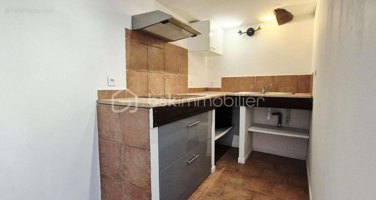 Grand t2 de 62m² avec mezzanine--tout a pied--faibles charges--bon classement dpe - photo 9