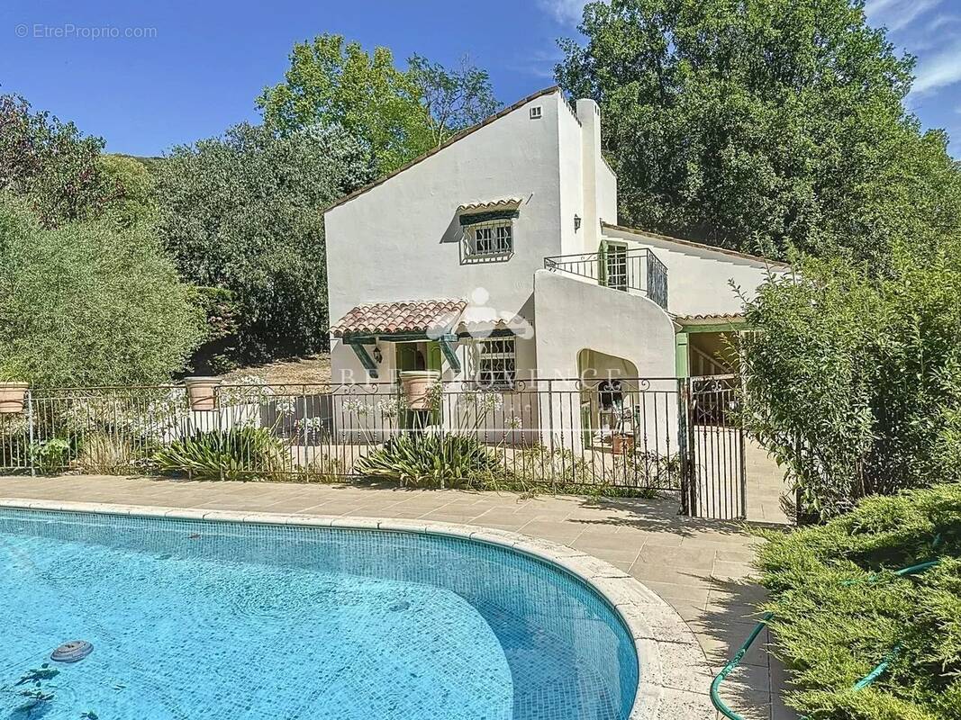 Maison à MONTAUROUX