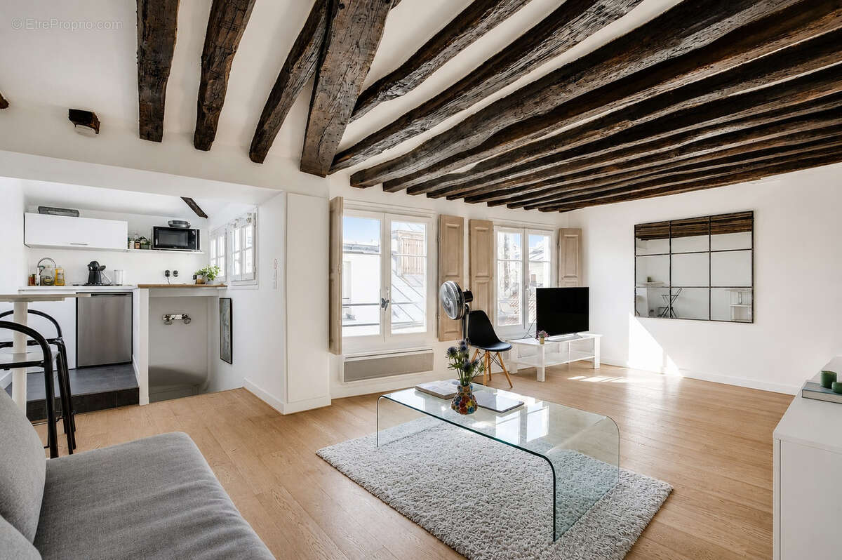 Appartement à PARIS-3E