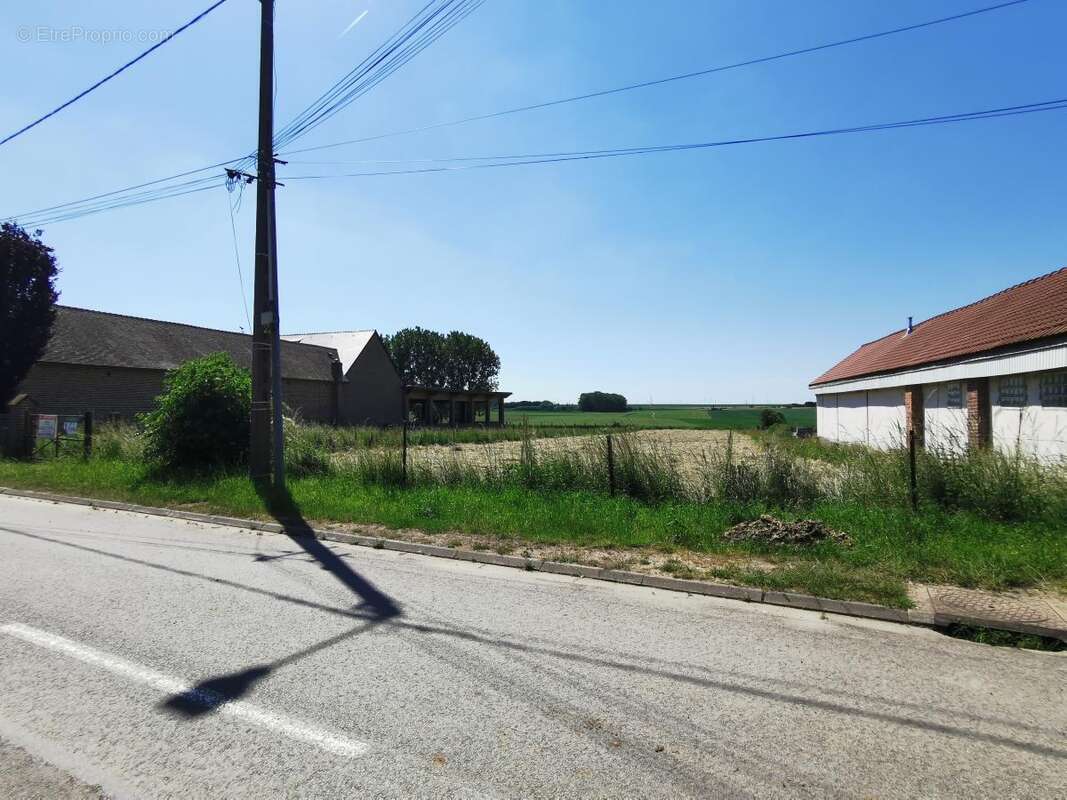 Terrain à BOURLON