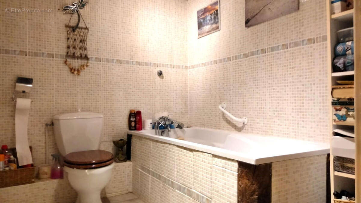 SDB - Maison à FONTENILLE