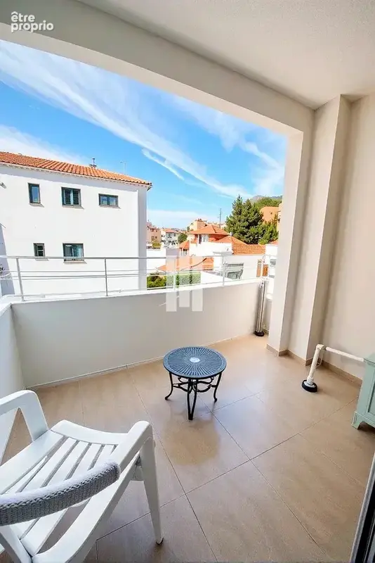 Triangle d or t2 au calme en etage - photo 10