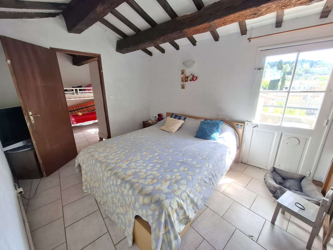 Appartement à SAINT-CYR-SUR-MER