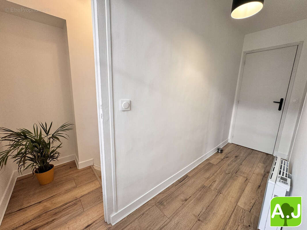Appartement à IVRY-LA-BATAILLE