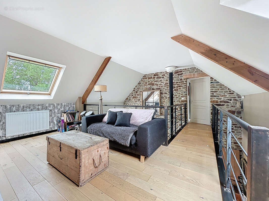 Maison à SAINT-MAURICE-EN-COTENTIN