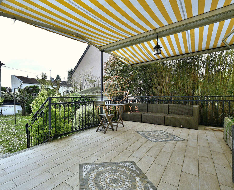 Maison à CHAMPIGNY-SUR-MARNE