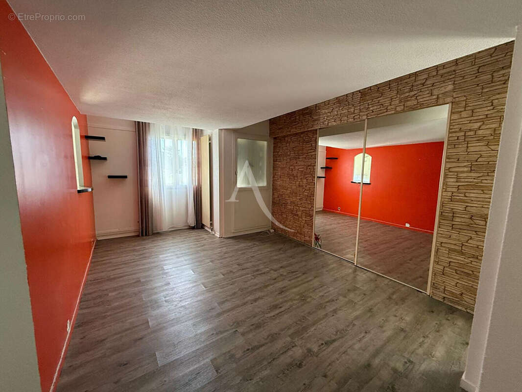 Chatou 2 Pièces 55 m² avec terrasse de 14 m² - photo 8