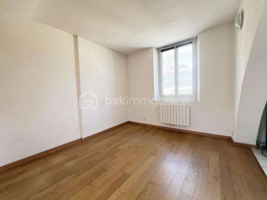 T2 de 30m² – Orléans, rue de Patay – Travaux à prévoir - photo 2