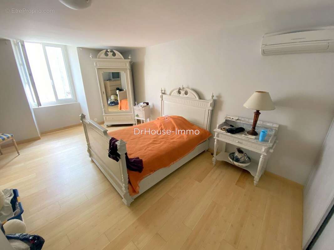 Maison 84 m² à Mayres  - photo 15