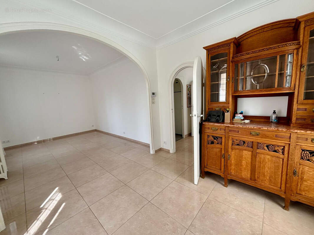 Maison à SAINT-MAUR-DES-FOSSES