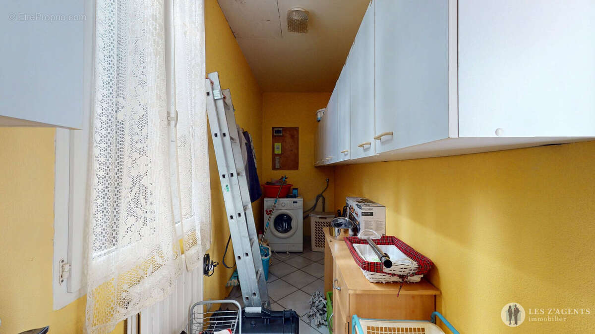 Appartement de 125 m² au 1er étage d'une maison avec terrain constructible d'environ 1 000 m² ? Saint-Martin-d'Hères - photo 13