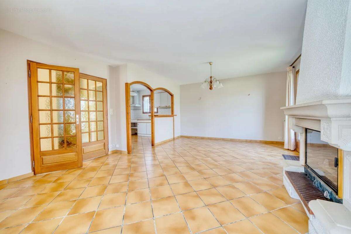 Maison à SAINT-SULPICE-DE-ROYAN