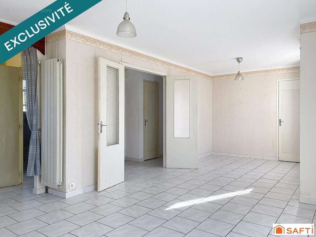 Photo 2 - Maison à LES ANGLES