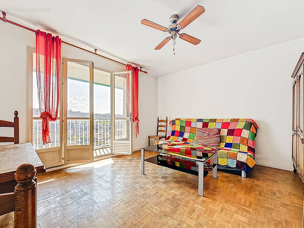 Appartement à MARSEILLE-13E