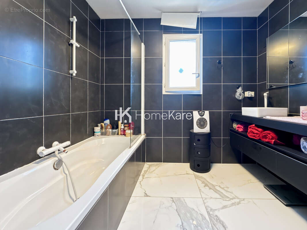 Maison à CASTANET-TOLOSAN