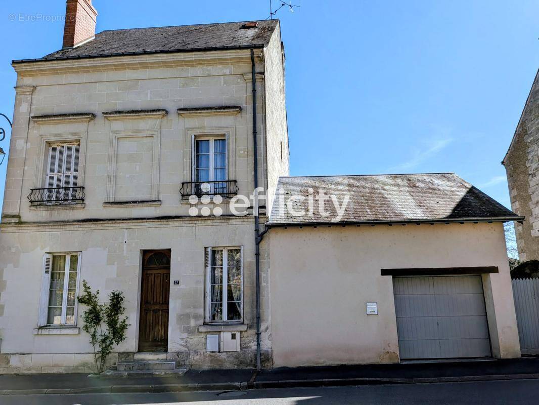 Maison à CINQ-MARS-LA-PILE