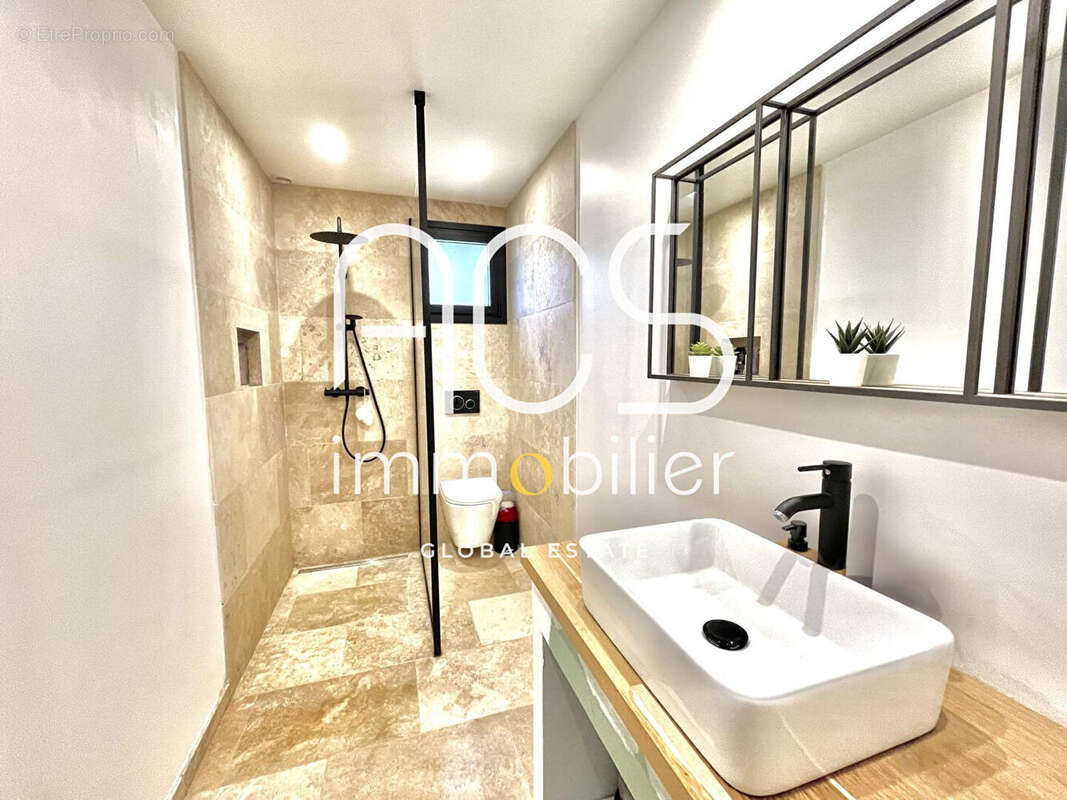Appartement à MOUGINS